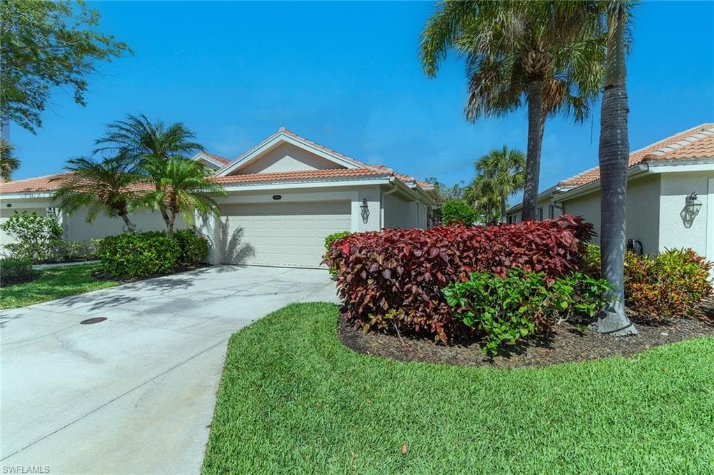 8417 Bent Creek WAY NAPLES, FL 34114