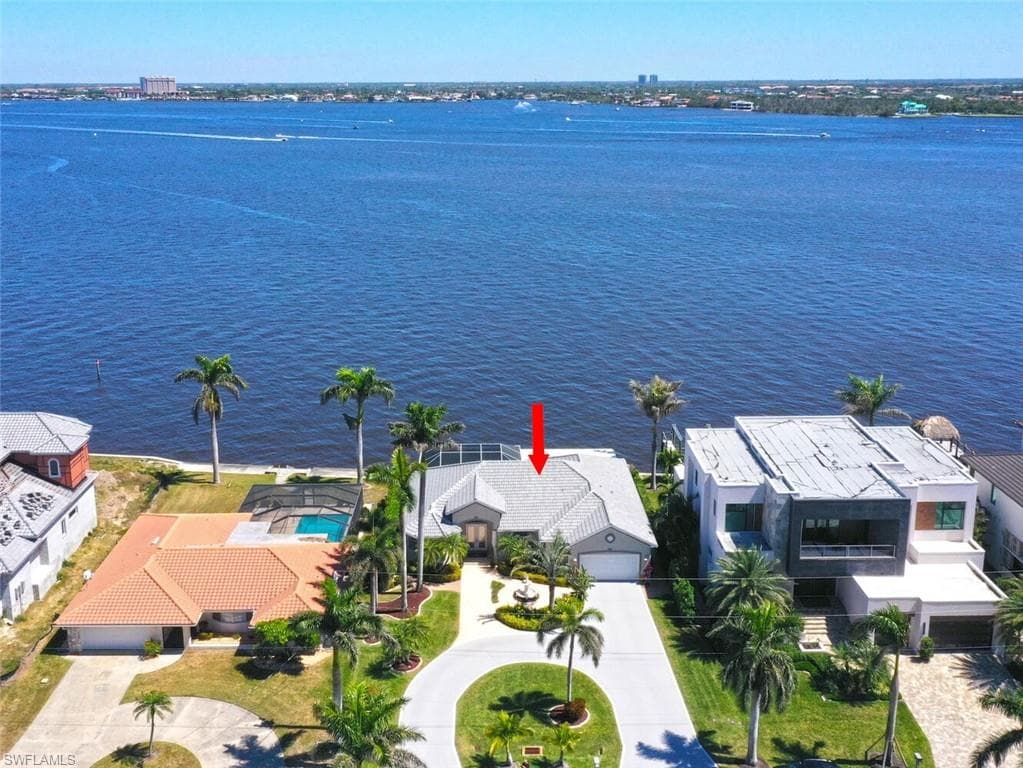 5727 Riverside DR CAPE CORAL, FL 33904