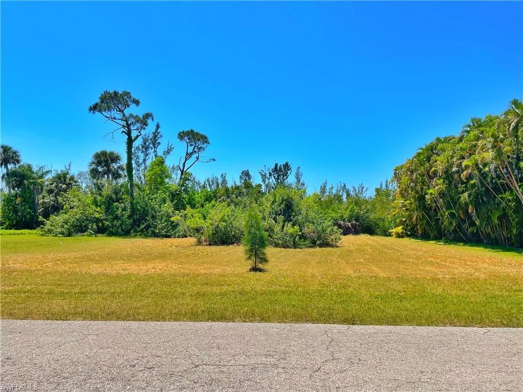 14185 Clubhouse DR BOKEELIA, FL 33922