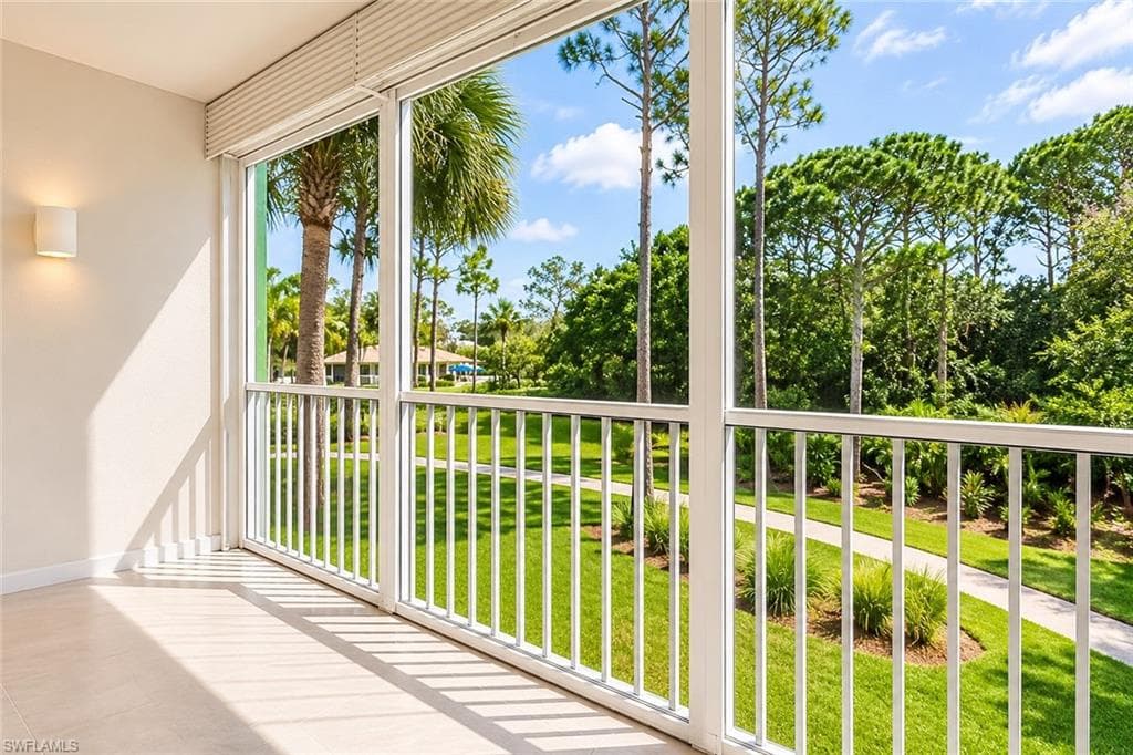 322 Sugar Pine LN 322 NAPLES, FL 34108