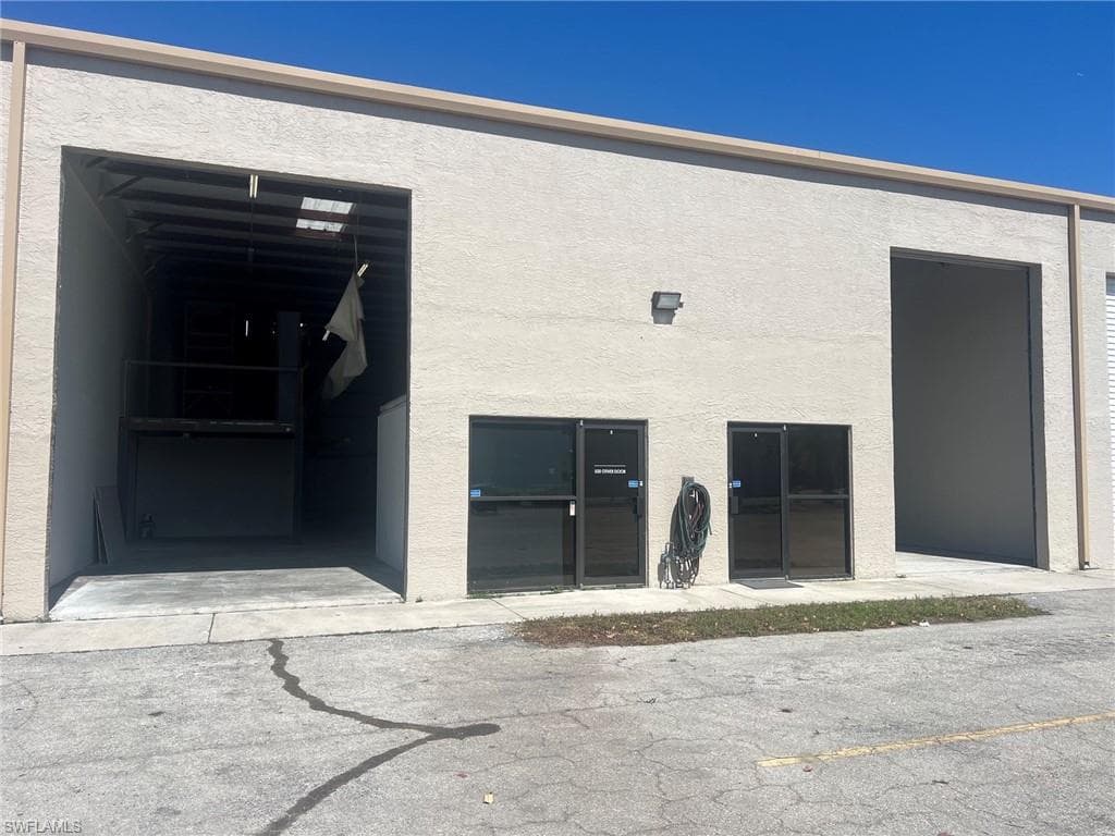908 NE 24th LN 6-7 CAPE CORAL, FL 33909