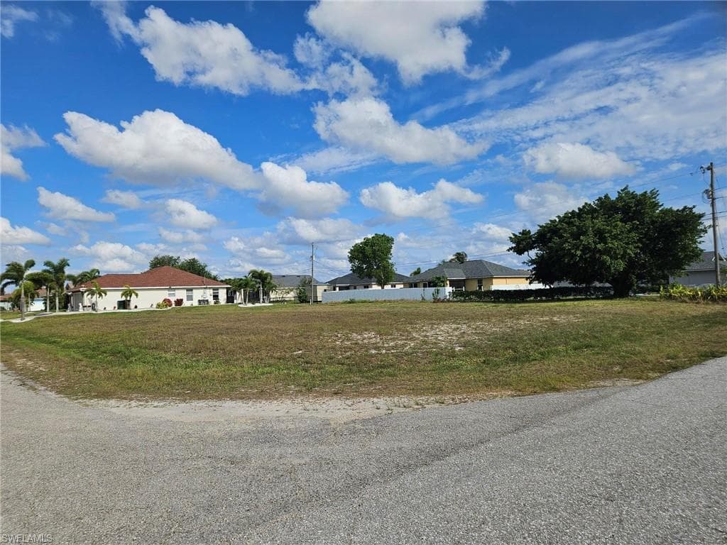 228 NW 14th ST CAPE CORAL, FL 33993