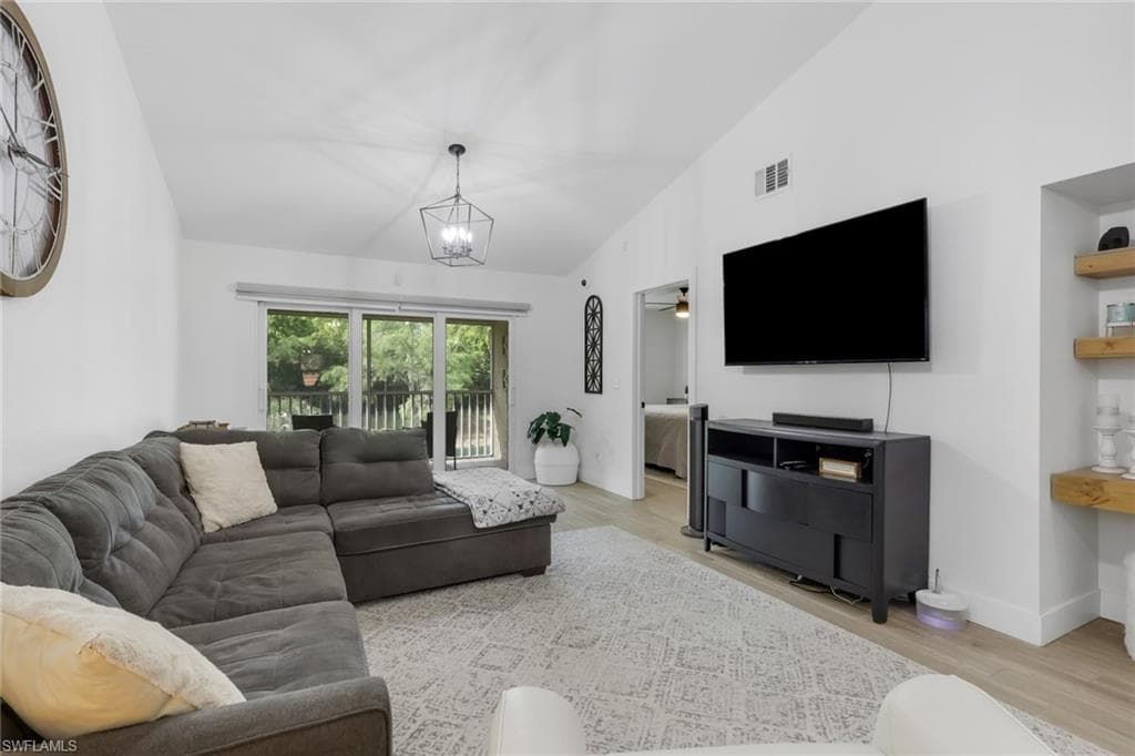 241 Robin Hood CIR 202 NAPLES, FL 34104
