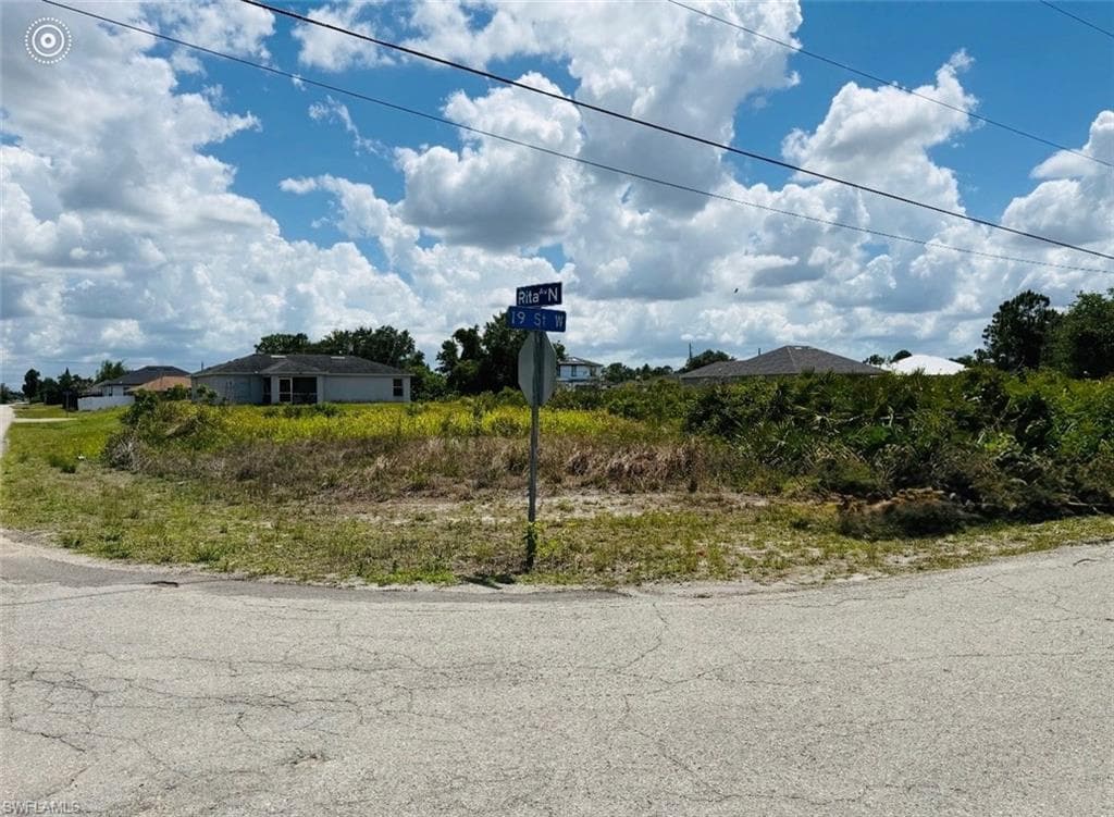 3401 19th ST W LEHIGH ACRES, FL 33971