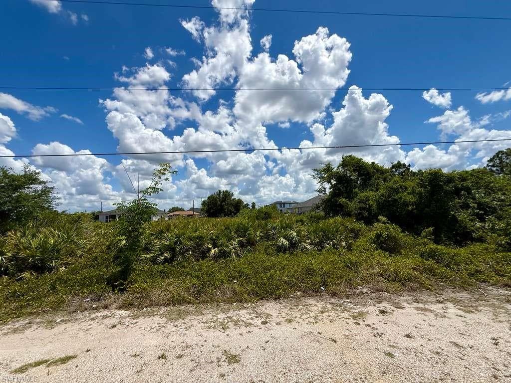 3403 19th ST W LEHIGH ACRES, FL 33971