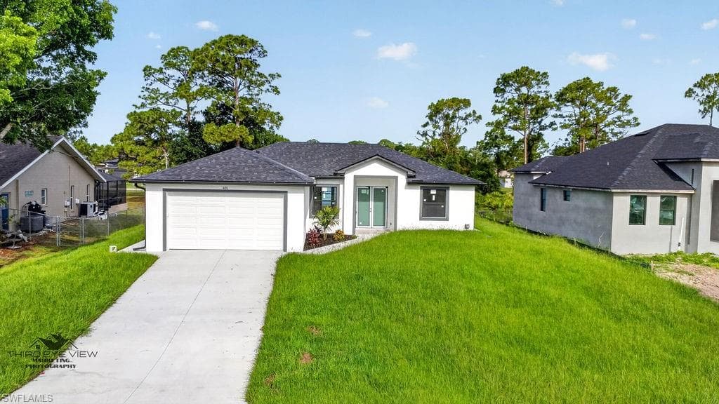 4715 7th ST W LEHIGH ACRES, FL 33971