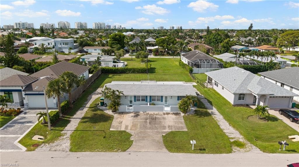 545 102ND AVE N NAPLES, FL 34108