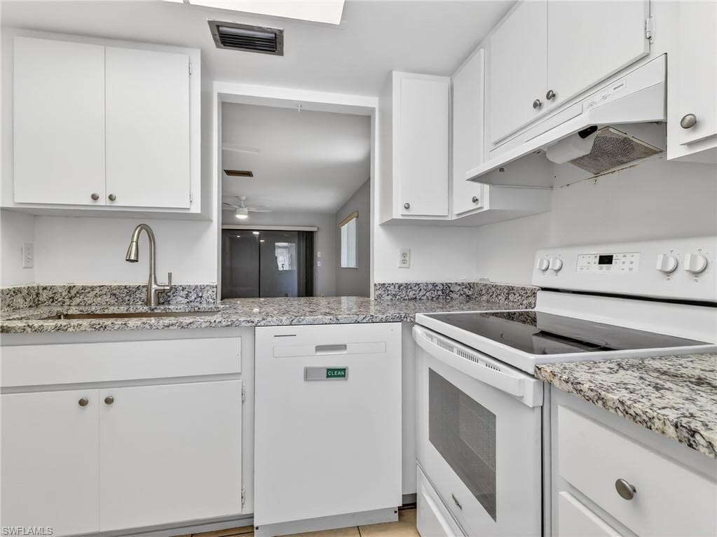 2141 SE 15th PL 110 CAPE CORAL, FL 33990