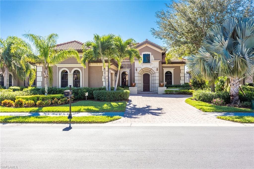 7747 Cottesmore DR NAPLES, FL 34113