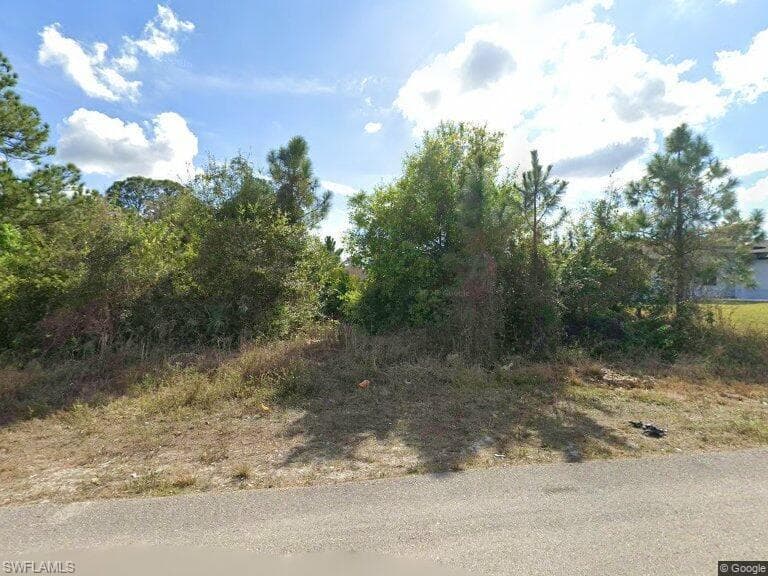 3709 7th ST SW LEHIGH ACRES, FL 33976