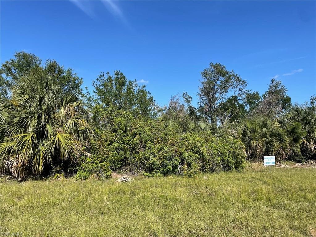 149 White Pine DR ROTONDA WEST, FL 33947