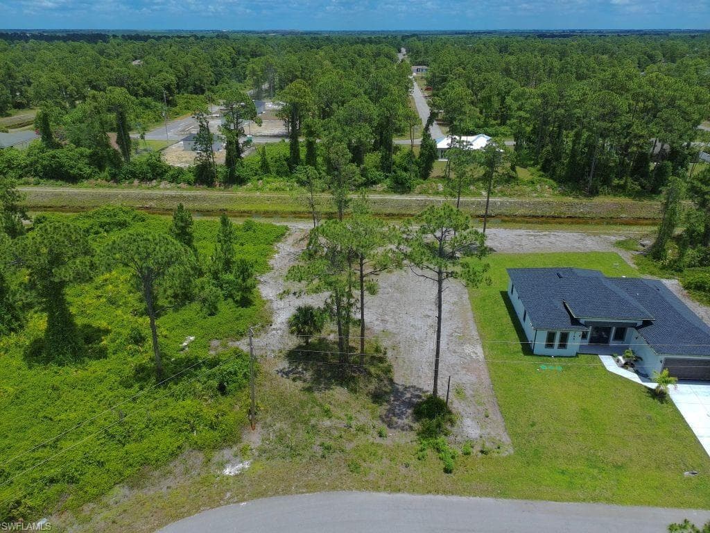 761 Pinecastle DR LEHIGH ACRES, FL 33974