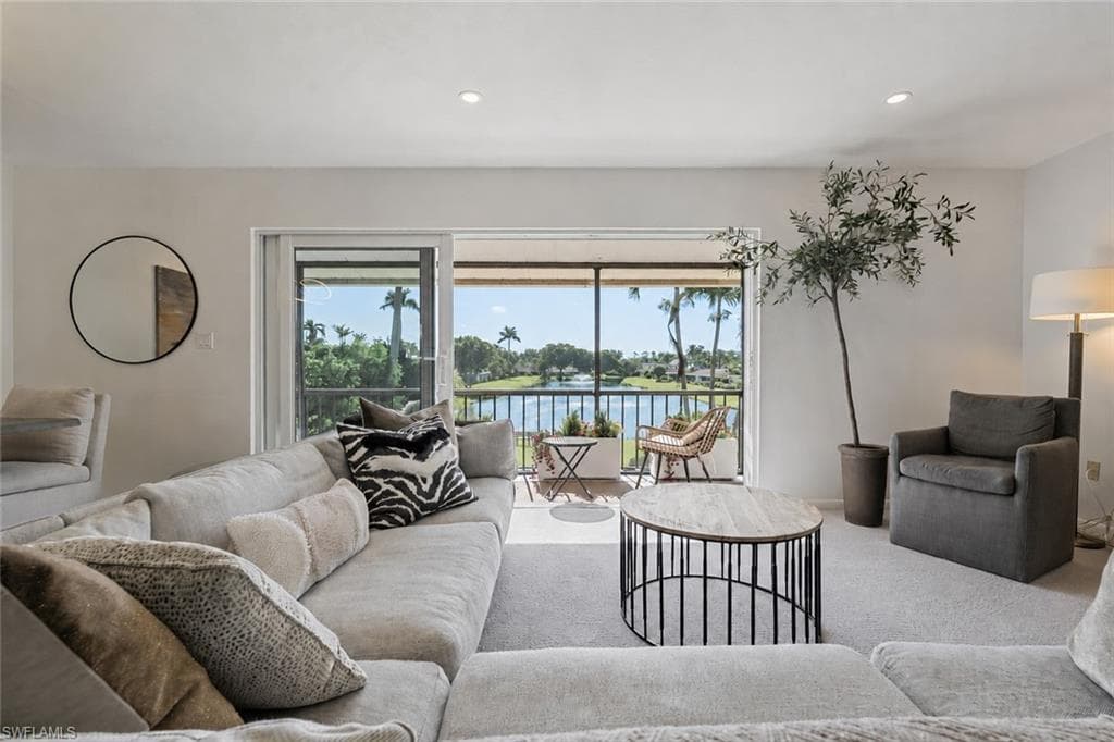 185 Palm DR 18L NAPLES, FL 34112