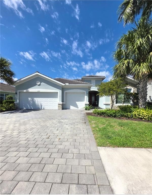 2393 Orchard ST NAPLES, FL 34120