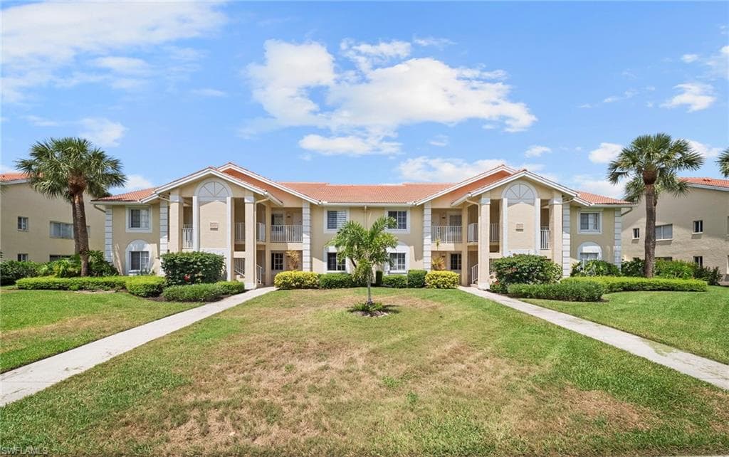 7761 Jewel LN 102 NAPLES, FL 34109