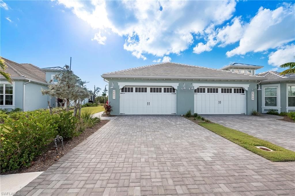 6403 Negril Isle DR NAPLES, FL 34113