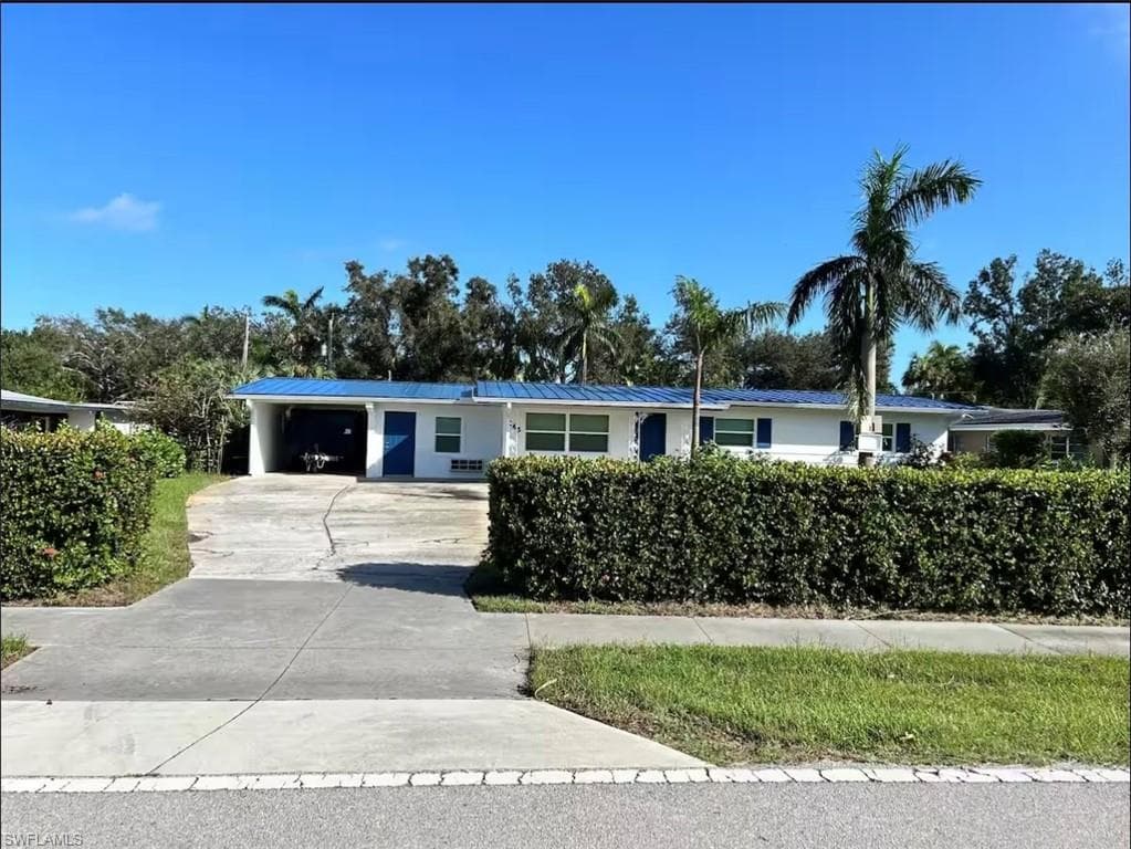 1745 Hanson ST FORT MYERS, FL 33901