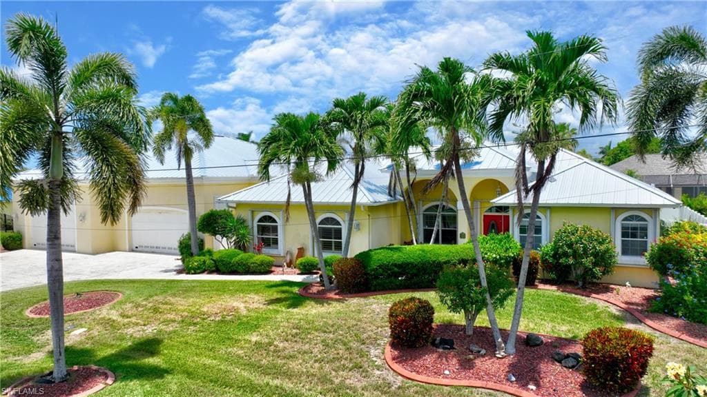 2313 SW 53rd TER CAPE CORAL, FL 33914