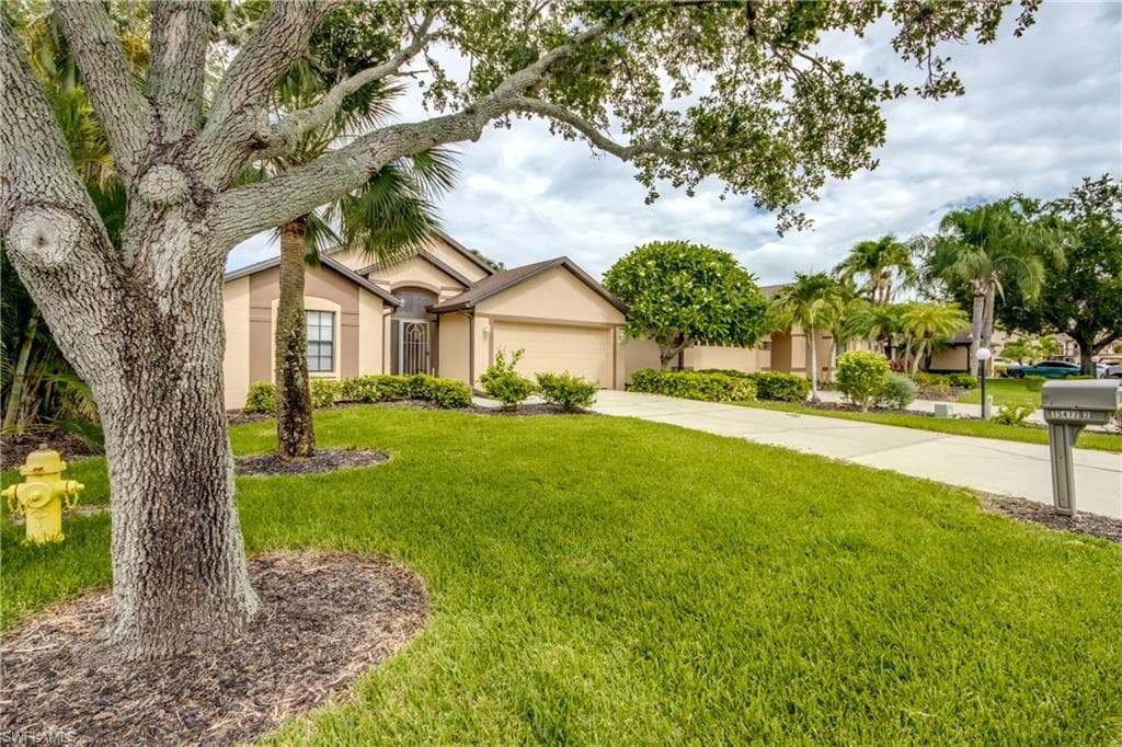 15472 admiralty CIR 2 NORTH FORT MYERS, FL 33917