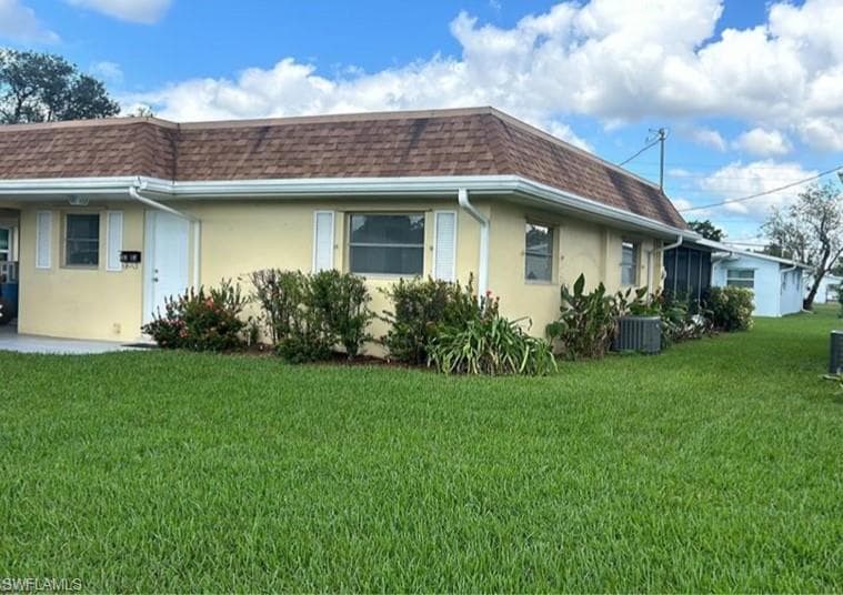 2213 Gardenia WAY LEHIGH ACRES, FL 33936