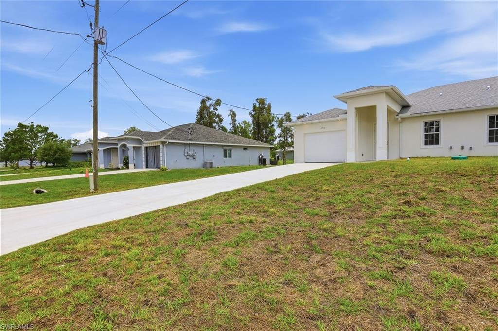 4710 27th ST SW LEHIGH ACRES, FL 33973