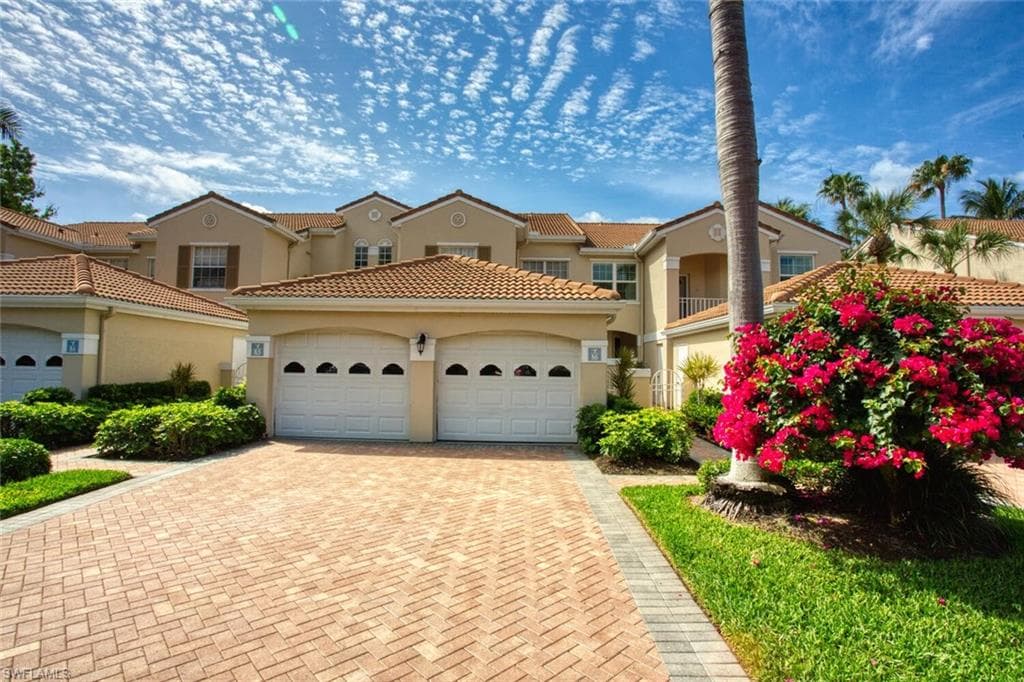 8365 Excalibur CIR K6 NAPLES, FL 34108