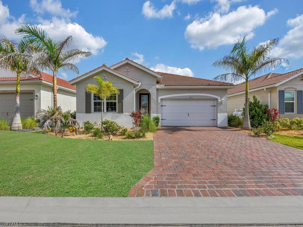 3824 Crosswater DR NORTH FORT MYERS, FL 33917
