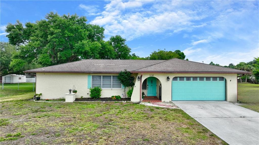 316 North AVE LEHIGH ACRES, FL 33936
