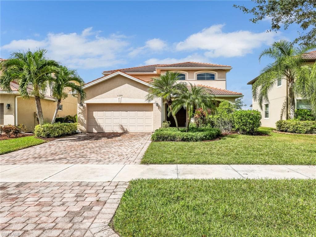 1529 Birdie DR NAPLES, FL 34120