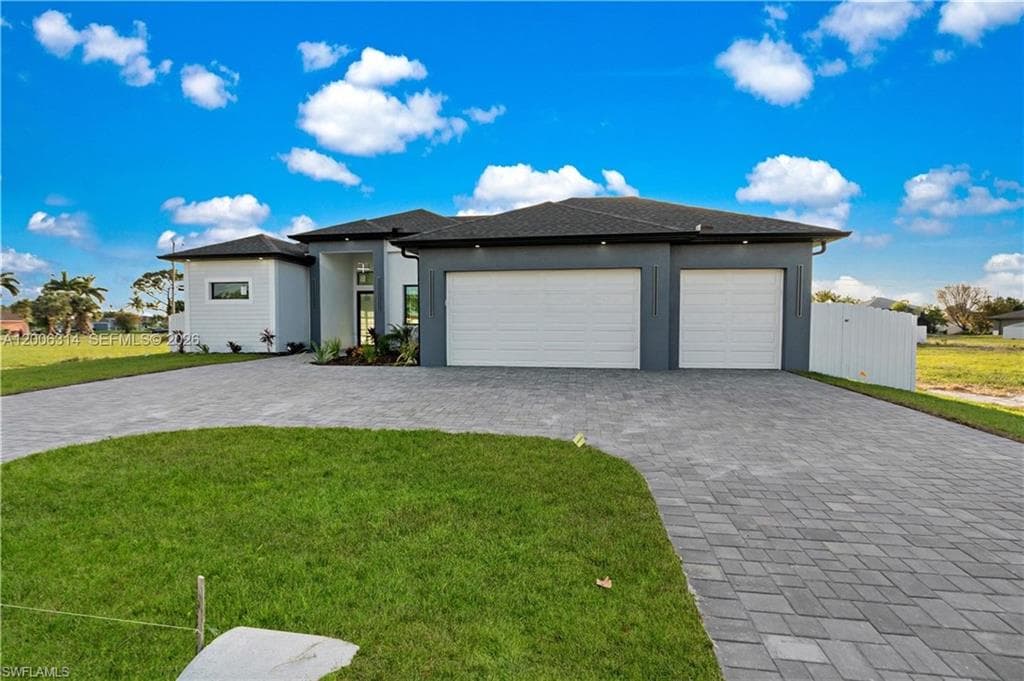 628 Chiquita BLVD N CAPE CORAL, FL 33993