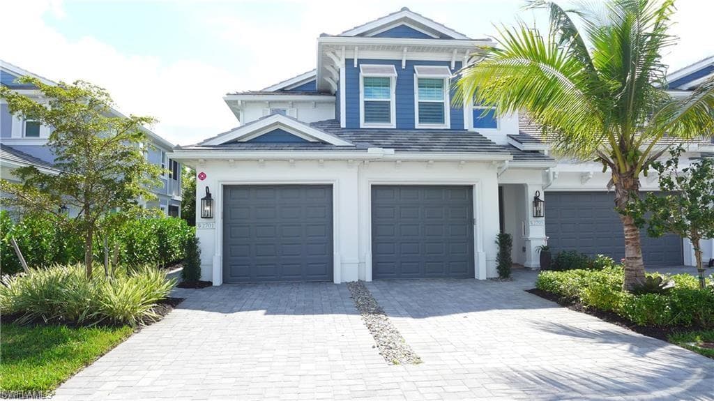 2646 Seychelles CIR 2701 NAPLES, FL 34112