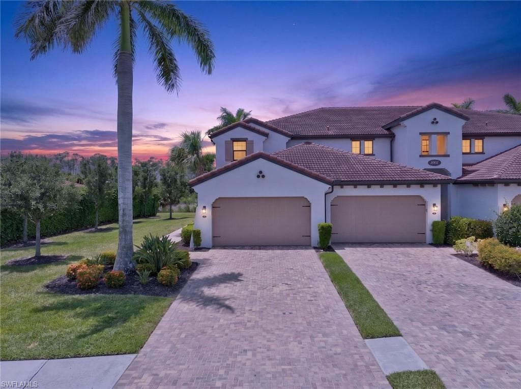 1590 Oceania DR S 1 NAPLES, FL 34113