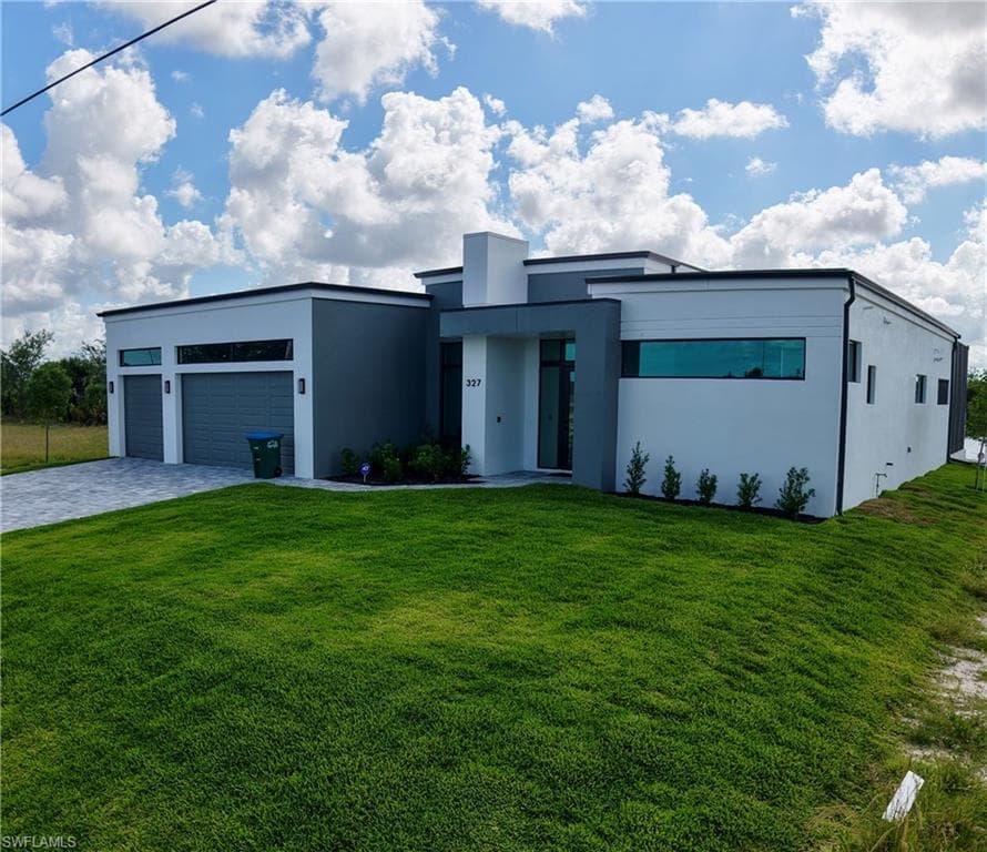 2135 SW 8th PL CAPE CORAL, FL 33991