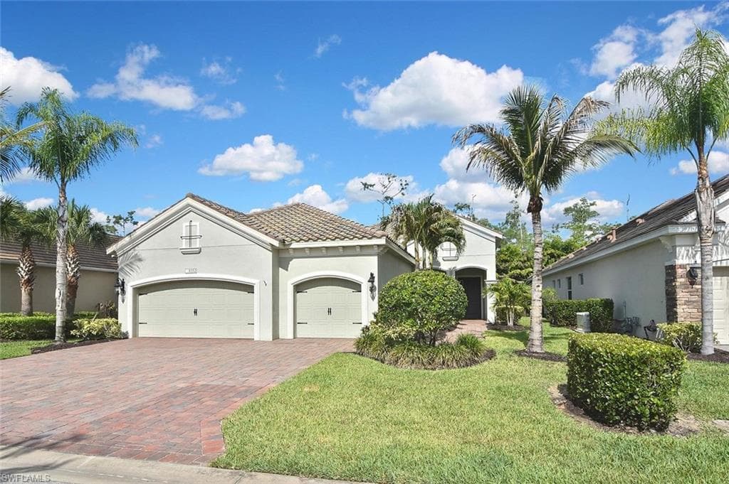 8352 Preserve Point DR FORT MYERS, FL 33912