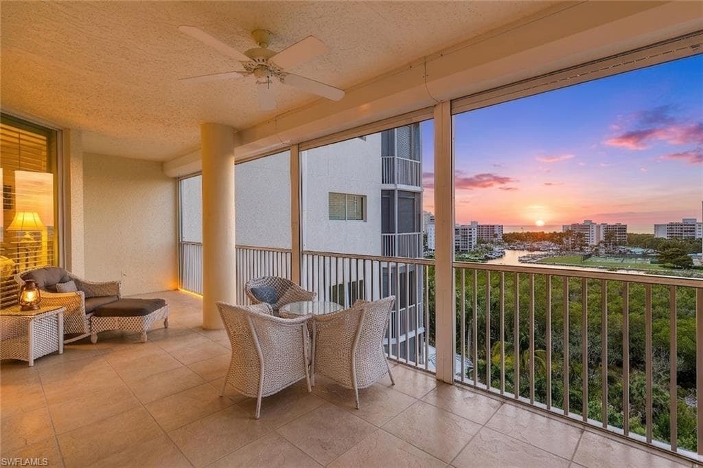 315 Dunes BLVD 707 NAPLES, FL 34110