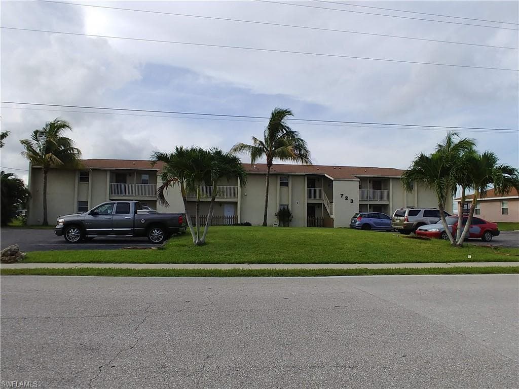 723 SE 10th ST 5 CAPE CORAL, FL 33990