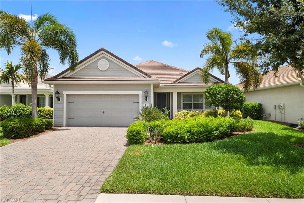 4633 mystic blue WAY FORT MYERS, FL 33966