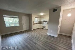 3325 Airport RD N F4 NAPLES, FL 34105