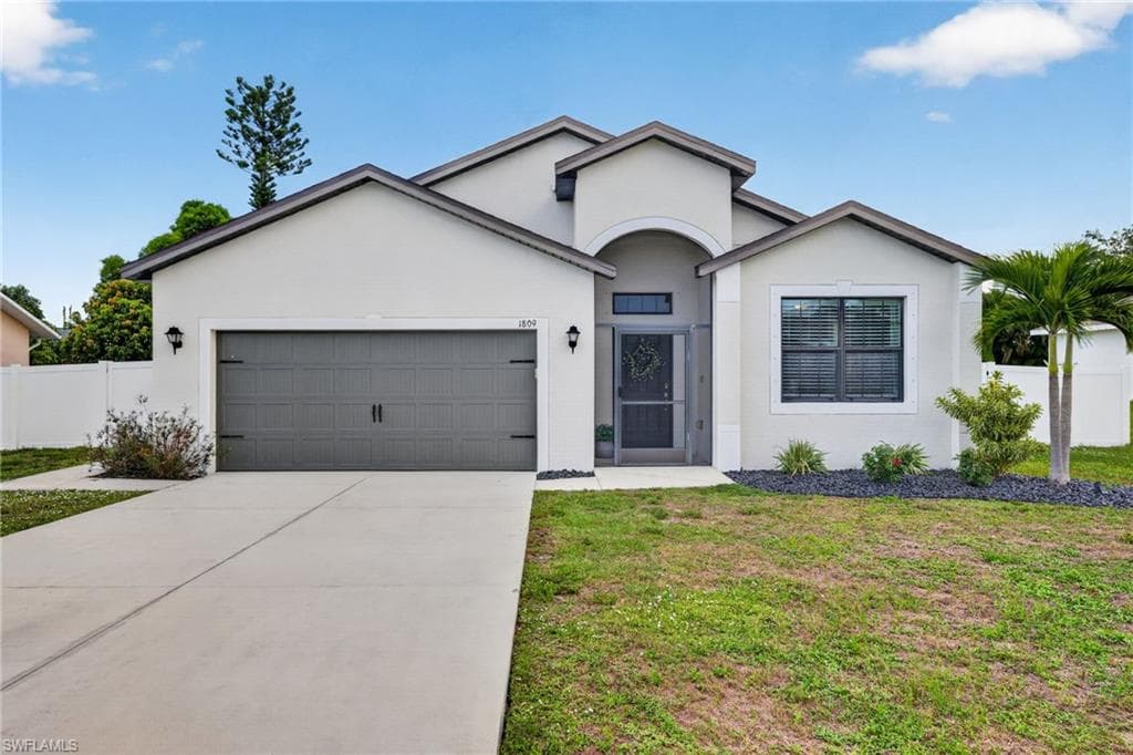1809 SW 26th ST CAPE CORAL, FL 33914