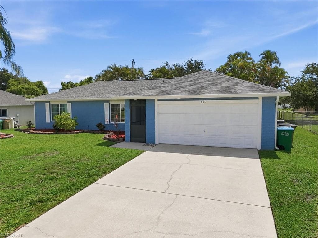 801 SW 11th PL CAPE CORAL, FL 33991