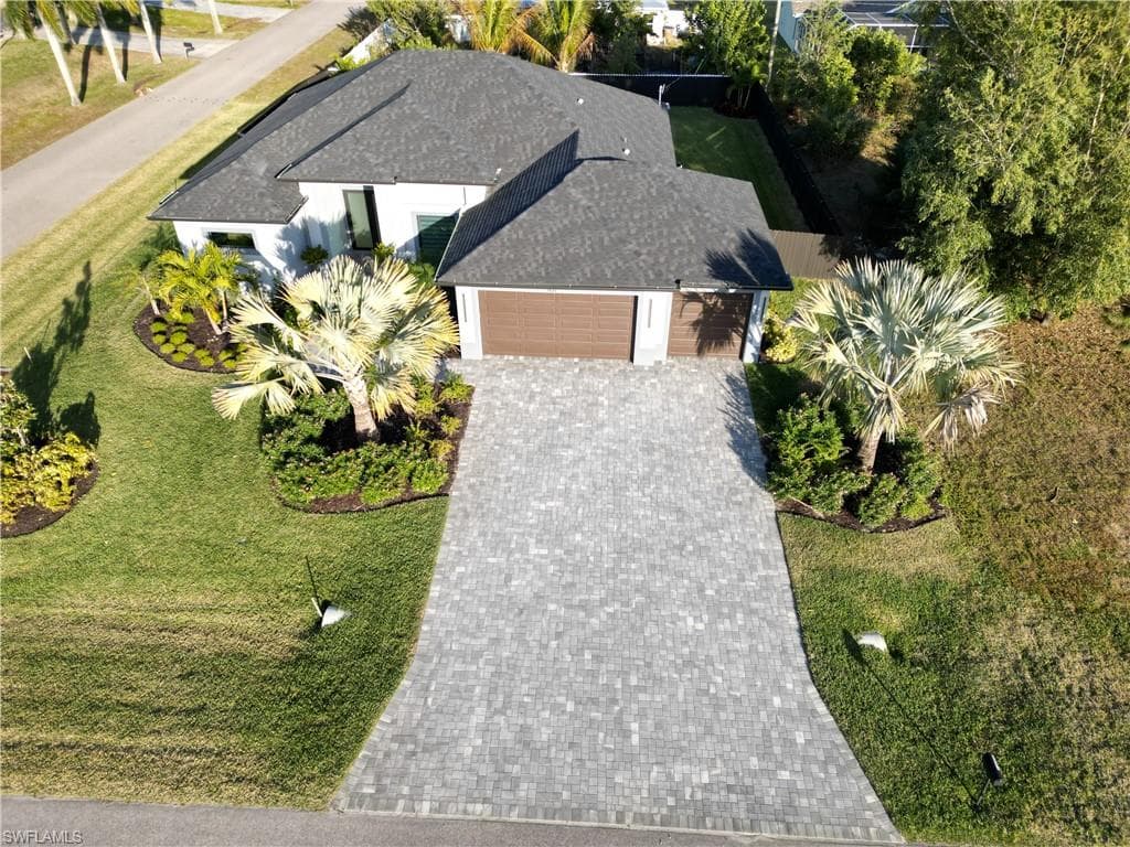 1621 SW 10th PL CAPE CORAL, FL 33991