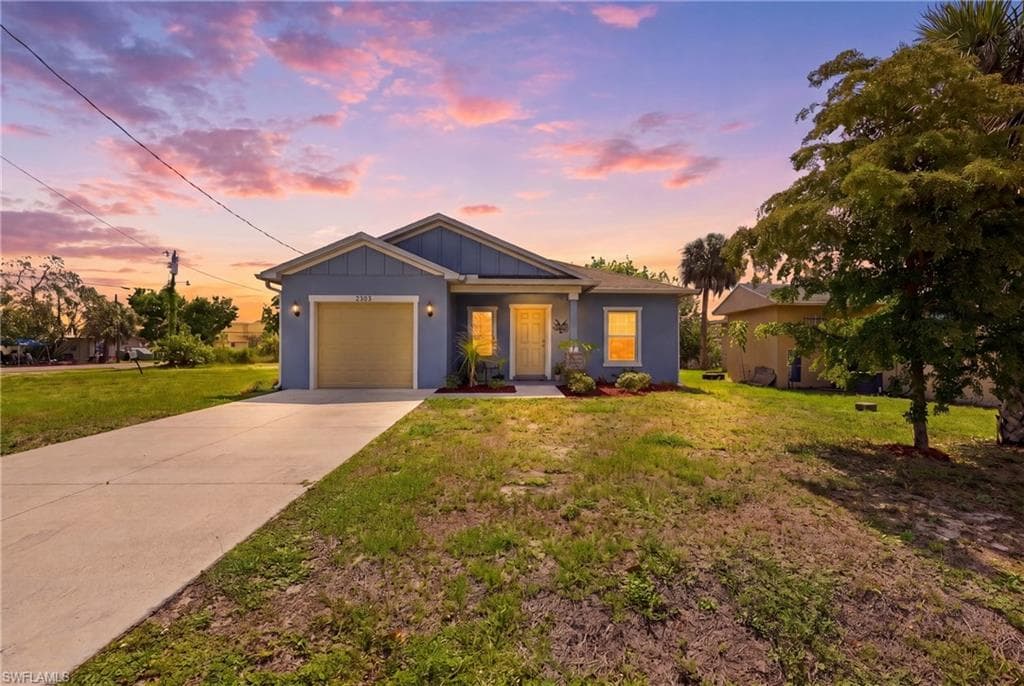 2303 Ben ST S FORT MYERS, FL 33916