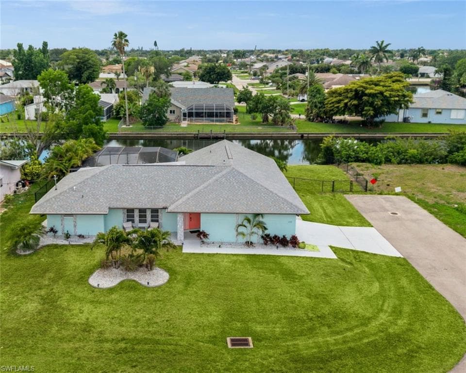2102 SE 8th ST CAPE CORAL, FL 33990