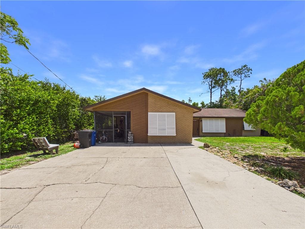 18543 Iris RD FORT MYERS, FL 33967