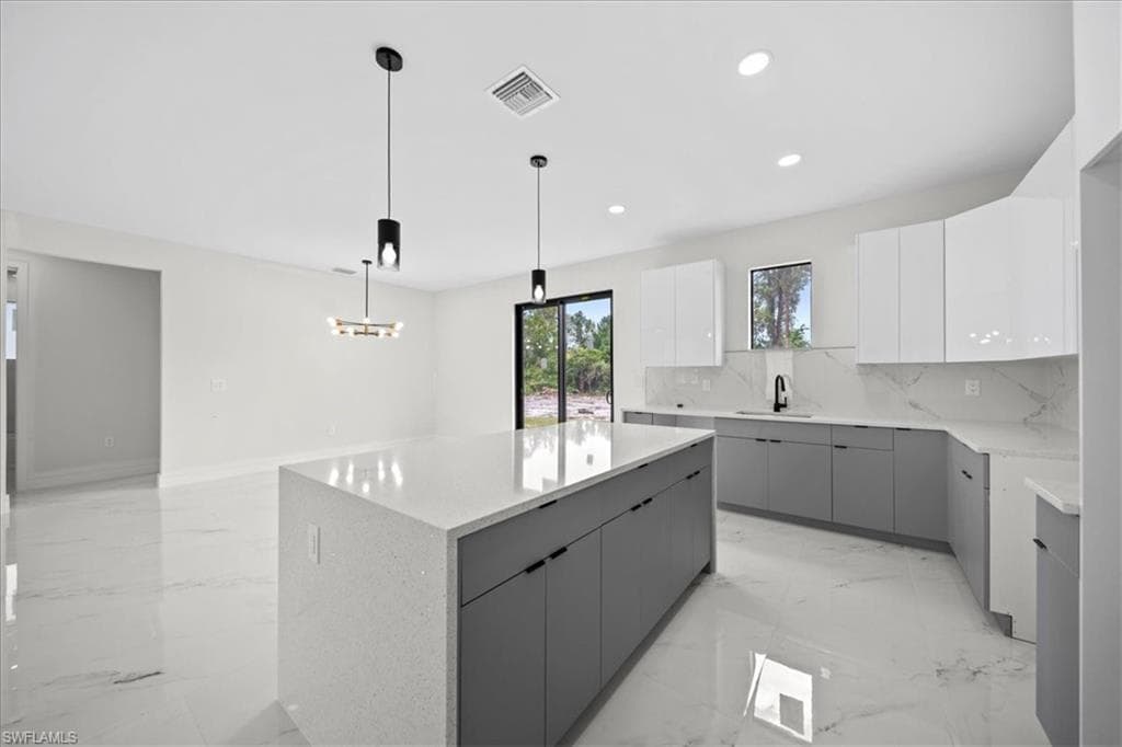 375 Selkirk AVE LEHIGH ACRES, FL 33974