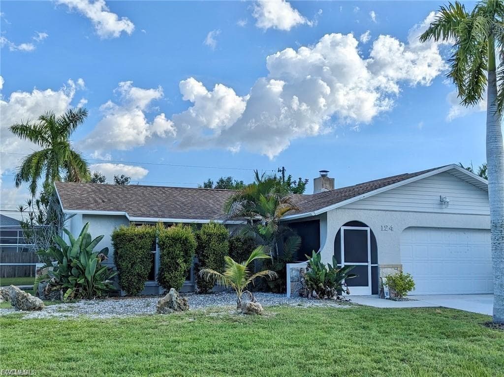 124 SE 31st ST CAPE CORAL, FL 33904