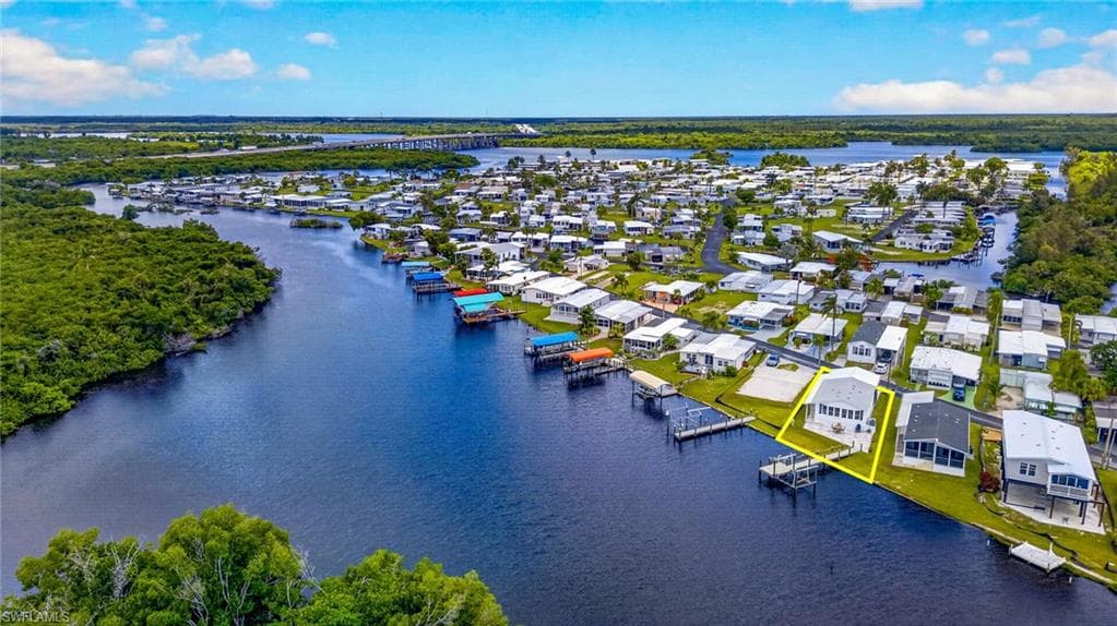 39 Channel LN FORT MYERS, FL 33905