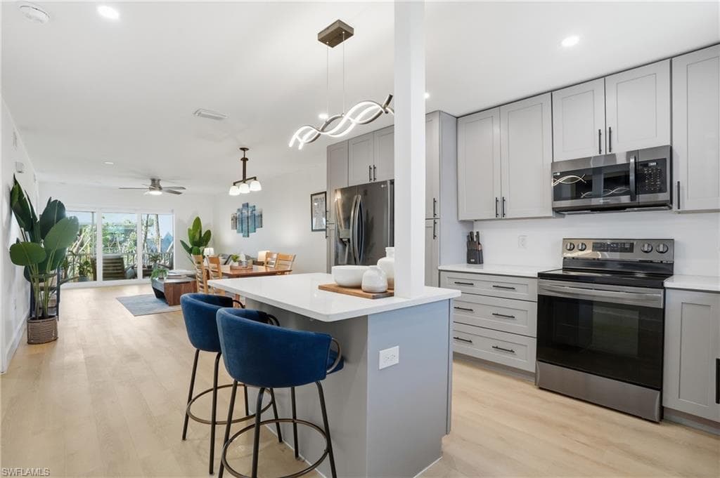 17 Watercolor WAY 17 NAPLES, FL 34113