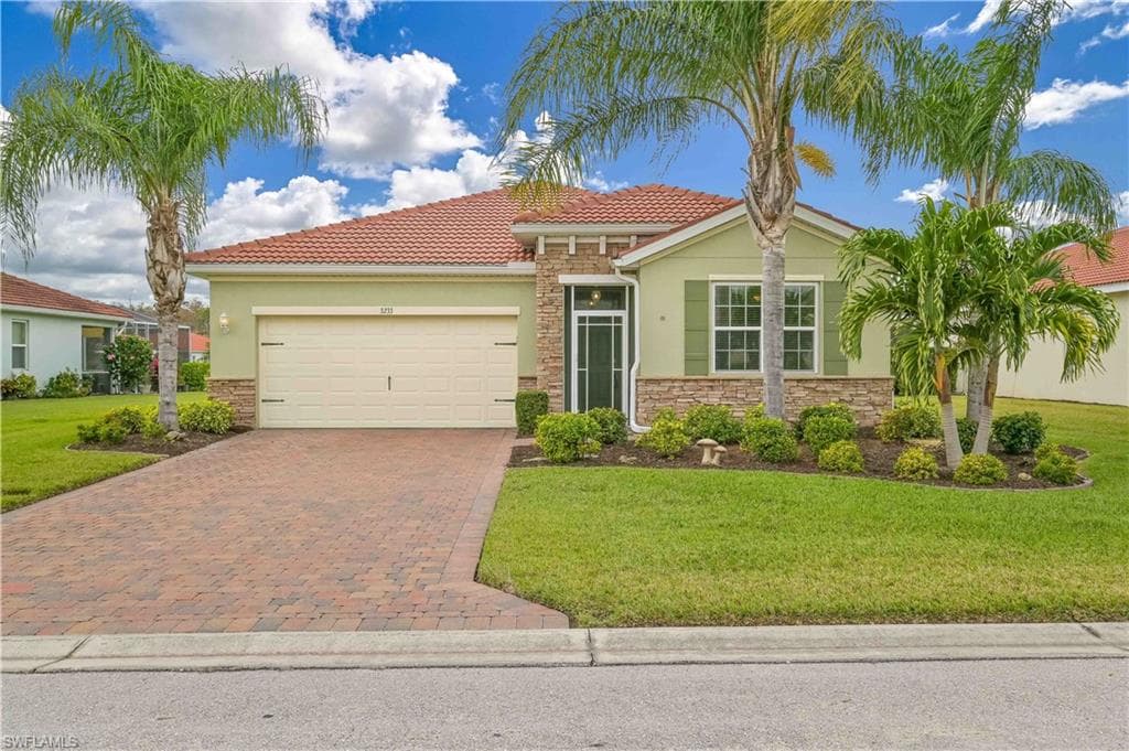 3233 Birch Tree LN ALVA, FL 33920