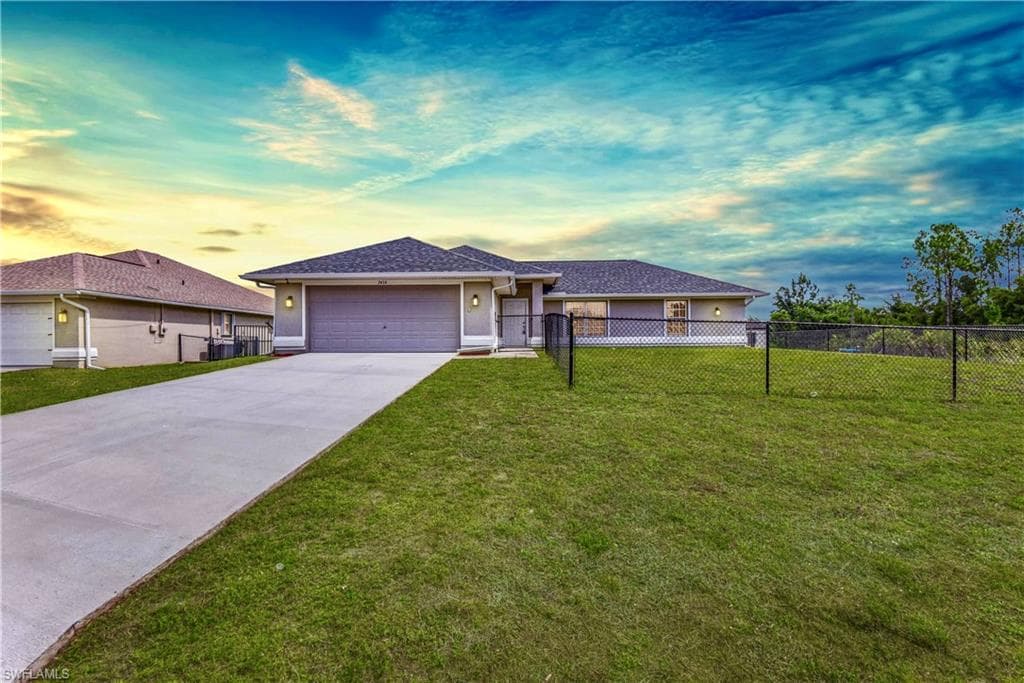 3414 40th ST SW LEHIGH ACRES, FL 33976